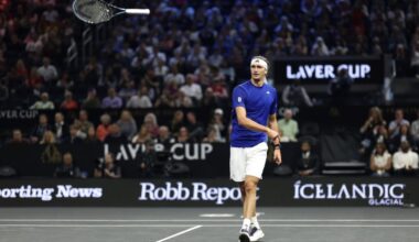 Laver Cup > Zverev toujours aussi fair-play se paie l'arbitre pour un let imaginaire...la classe...