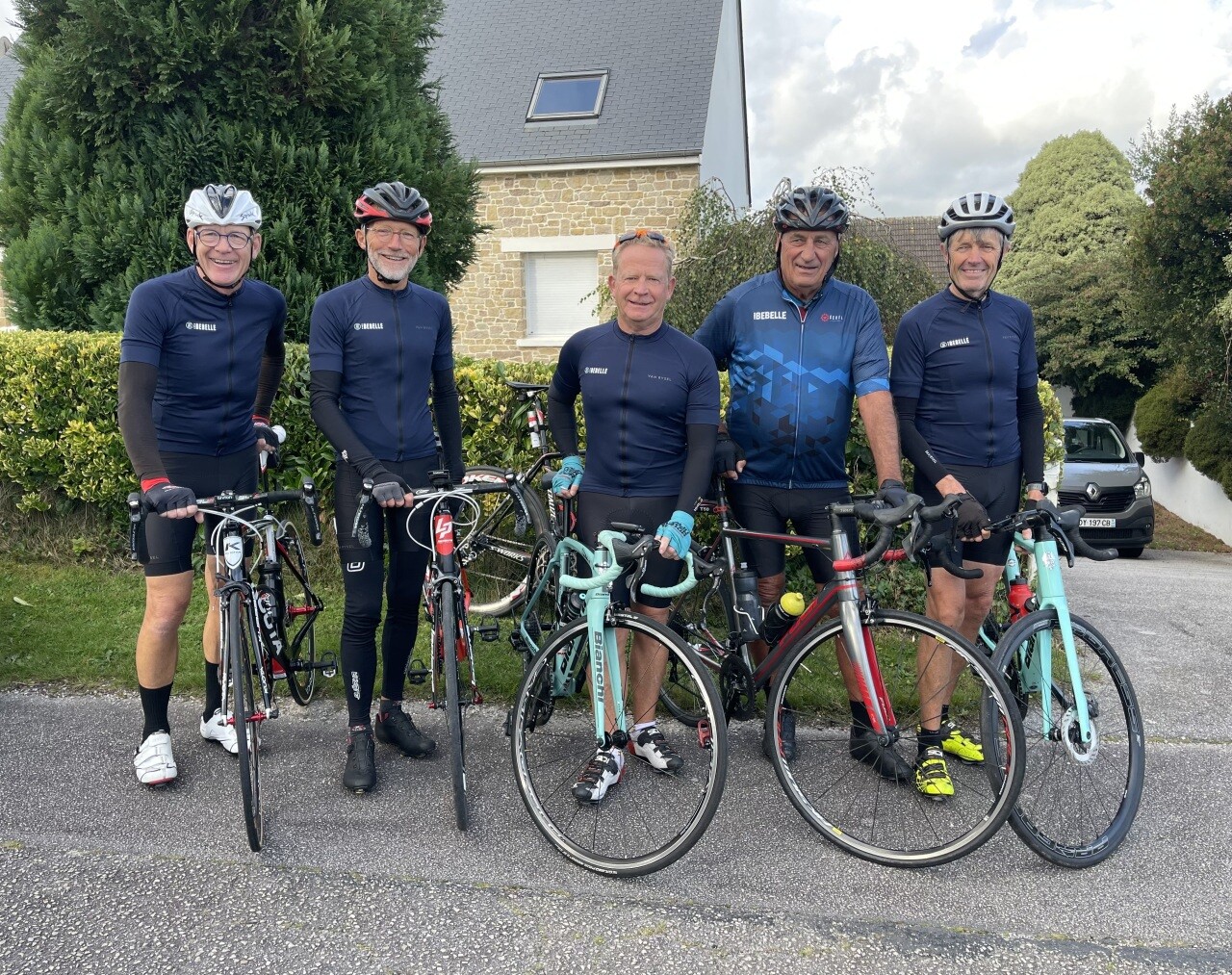 Cinq cousins du Cotentin en selle pour 1 200 km jusqu'à Argelès pour la bonne cause