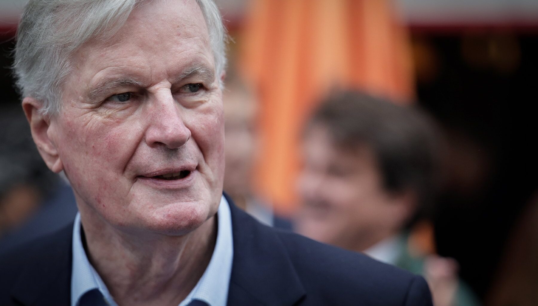 Michel Barnier part favori face à la gauche
