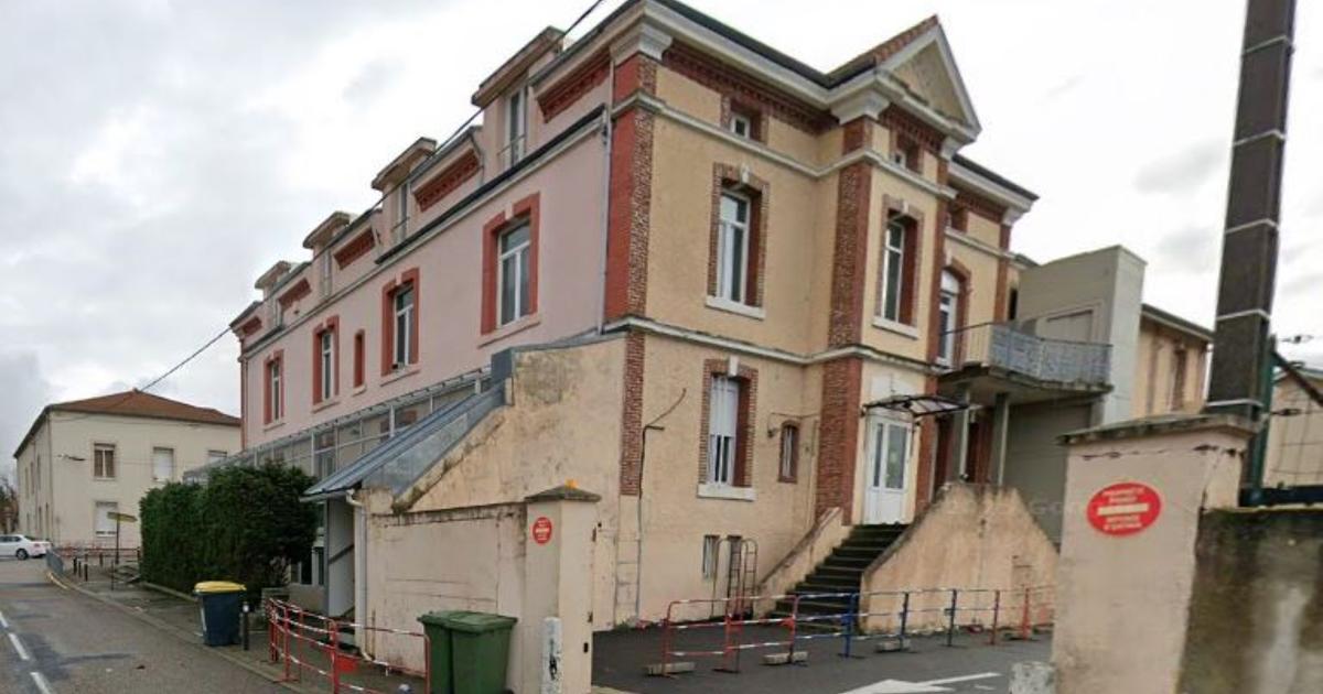 Un pied de sanglier découvert devant une mosquée près de Saint-Étienne