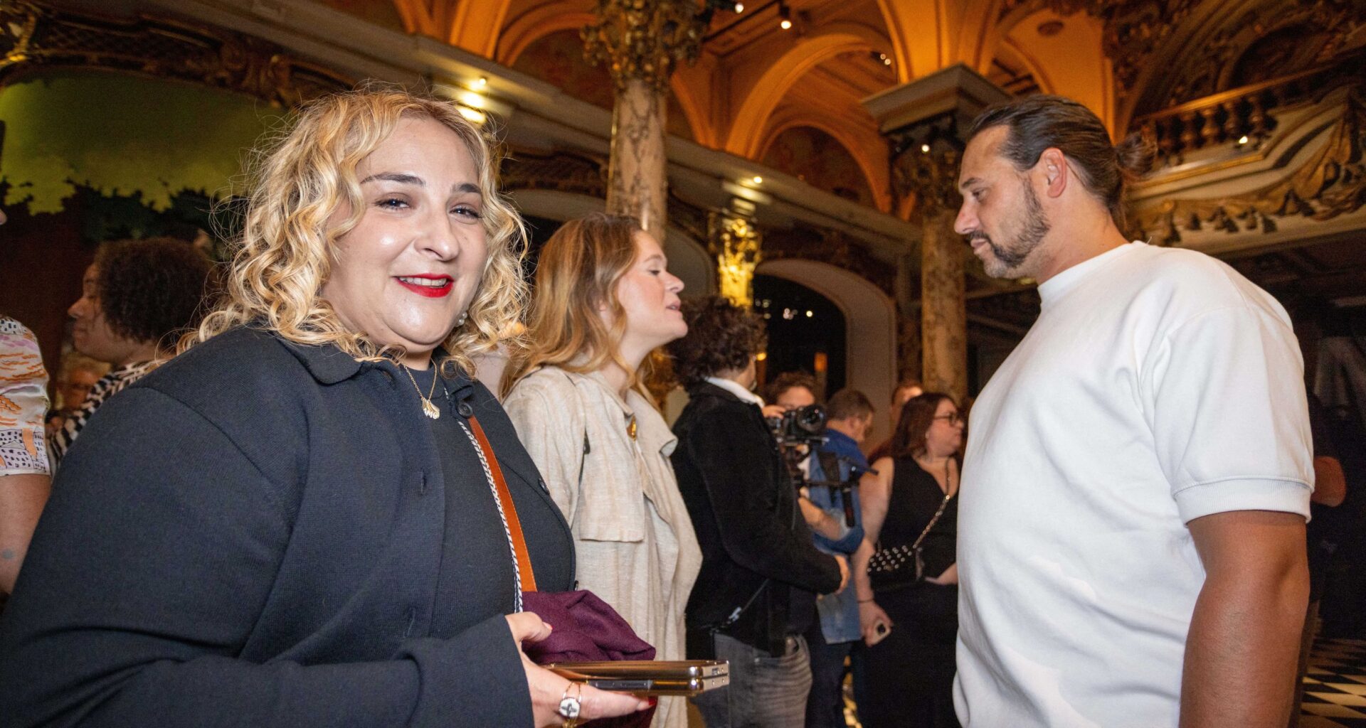 Rare sortie de couple pour Marilou Berry et Le Diamantaire, à l’honneur au Musée Grévin