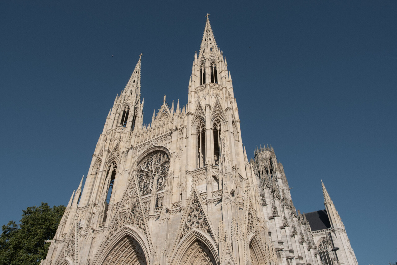 EN IMAGES. Après 4 ans de travaux, l'abbatiale Saint-Ouen de Rouen « resplendit à nouveau »