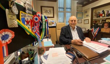 à 80 ans, le maire de cette commune proche de Nice vise un 9e mandat