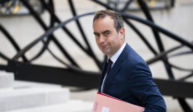 Sébastien Lecornu propulsé à Matignon pour tenter de gouverner