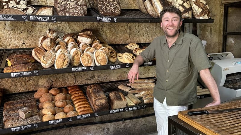 Alexis Privat est vendeur chez Pain Pan, boulangerie de la rue des 3 Frères Barthélémy.