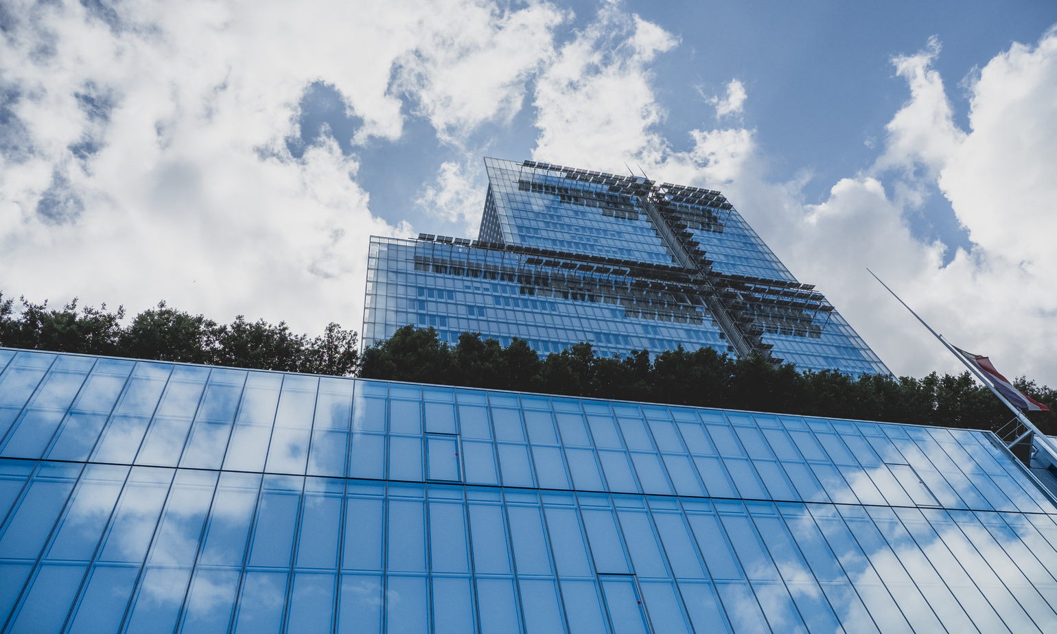 à Paris, le procès d'un réseau spécialisé dans la 3MMC