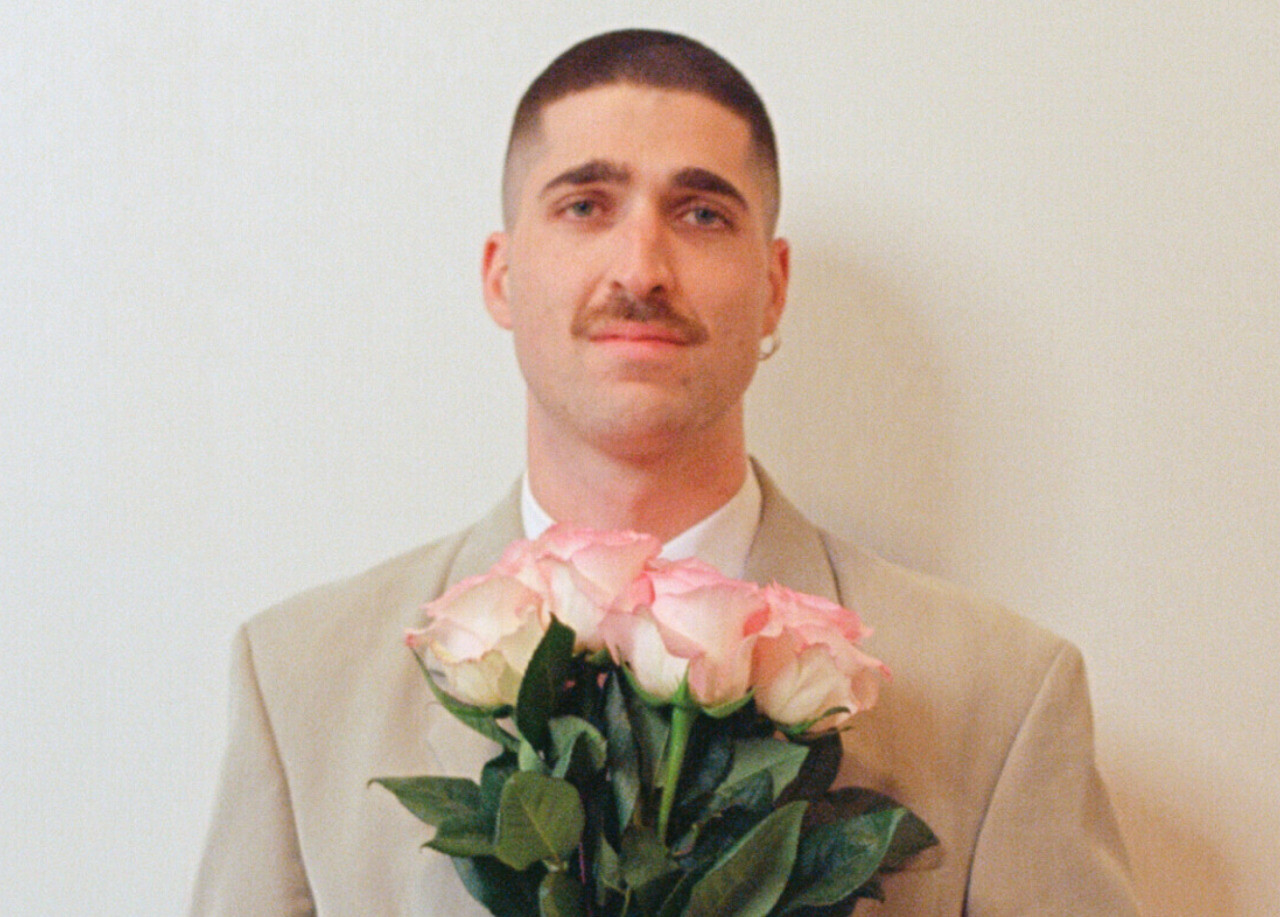 Passé par la scène du festival Musicalarue, cet artiste débarque dans une petite ville de Gironde