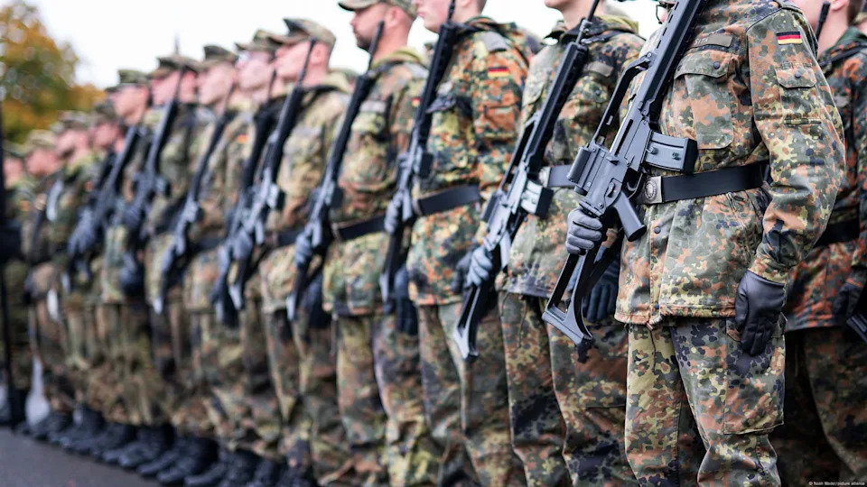 Les réservistes participent à des exercices militaires et à des stages de formation.<span class="copyright">Noah Wedel/picture alliance</span>