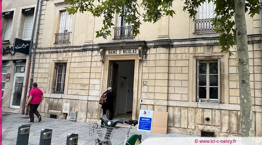 les anciens « bains douches » mis à disposition du Secours populaire