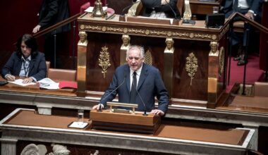 le Premier ministre remettra à midi sa démission au président de la République