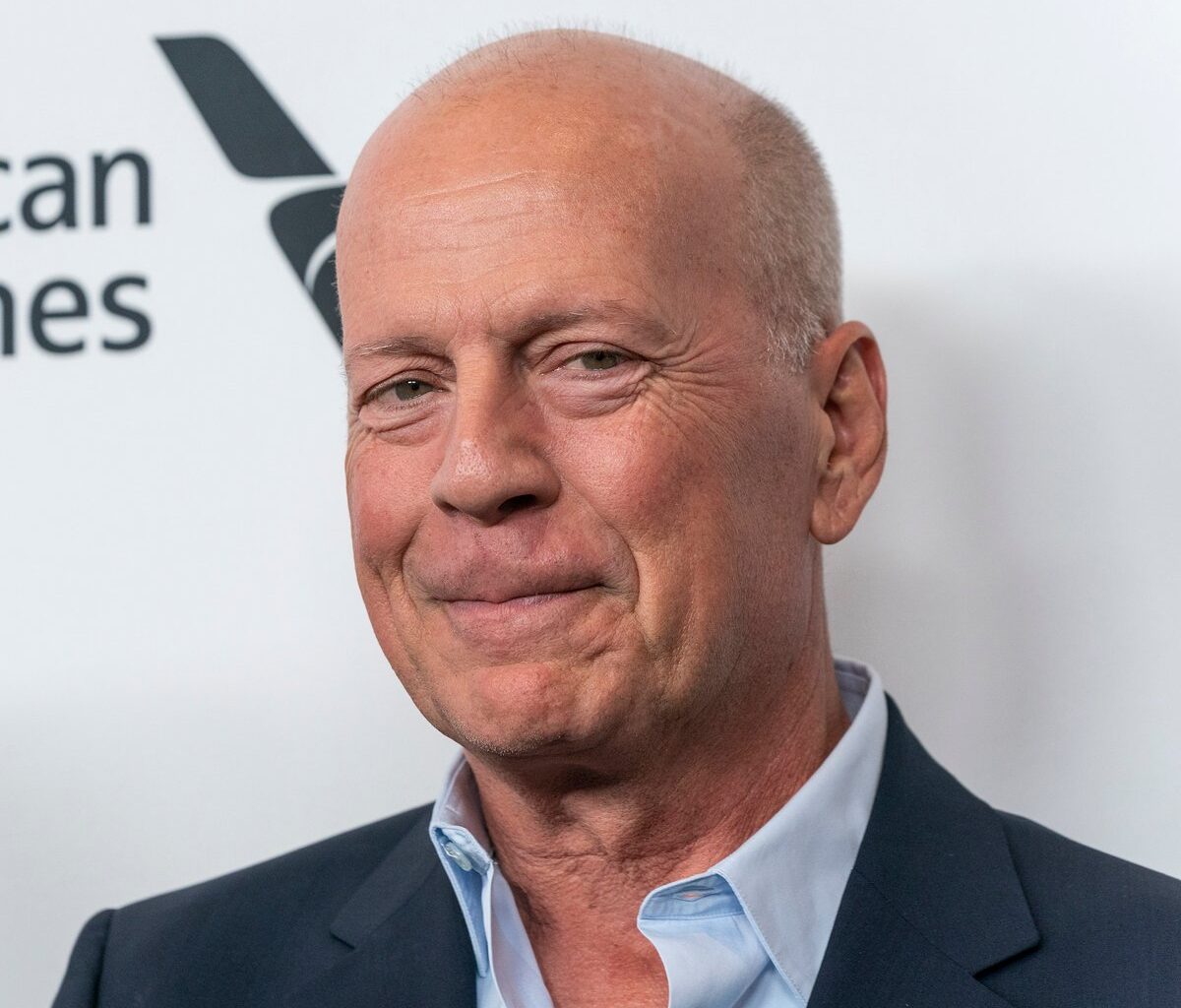 Bruce Willis atteint de démence : sa femme révèle avoir développé une méthode pour communiquer avec l’acteur