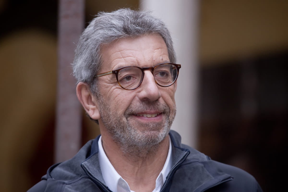 "Ils ne jouaient pas le jeu" : ces deux invités, dont un célèbre animateur, que Michel Cymes a failli virer d’une de ses émissions