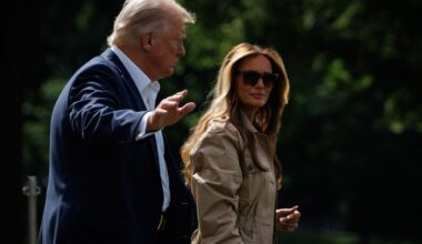 Melania Trump : après sa robe polémique, cet accessoire qui fait tâche aux commémorations du 11-Septembre