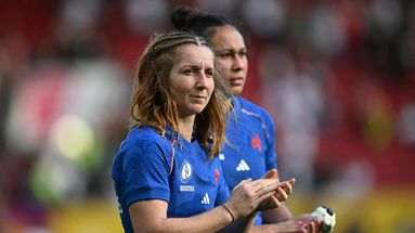 Pauline Bourdon Sansus après la défaite contre l'Angleterre. 