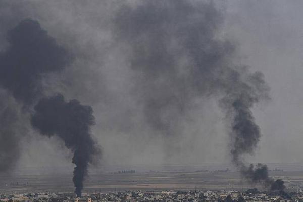 Depuis le début de l'offensive turque dans le nord du pays, des centaines de djihadistes ou familles de combattants se sont évadés de prisons contrôlées par les Kurdes.