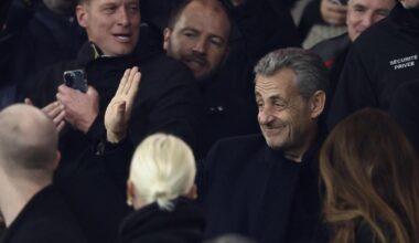 Après sa condamnation, Nicolas Sarkozy aperçu dans les tribunes du Parc des Princes samedi soir