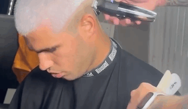 Carlos Alcaraz présente sa nouvelle coupe... de cheveux