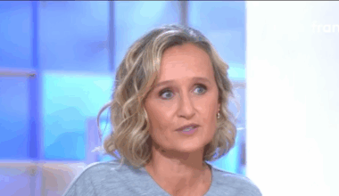 "Je lui ai envoyé un message" : Caroline Roux a refusé de présenter le JT de 20 heures sur France 2, son avis sur les débuts de Léa Salamé