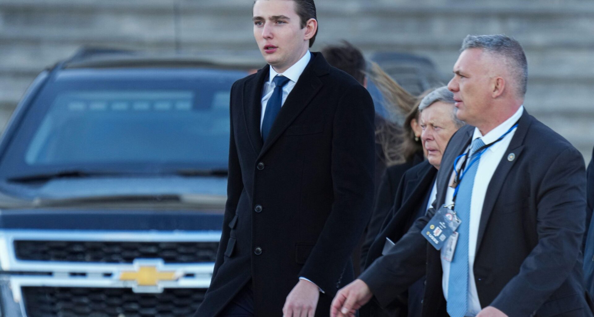 Barron Trump amoureux ? Le fils du président fait fermer tout l’étage d’un immeuble pour un rencard