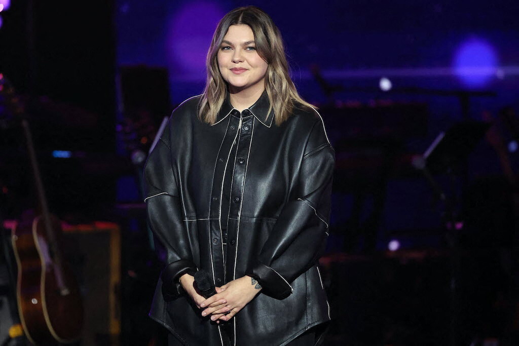 Louane en "Solo" sur la scène du Zénith Sud, la billetterie est ouverte
