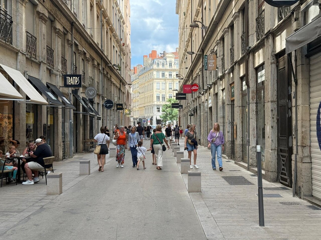 la mairie accuse la droite de plomber le commerce en Presqu'île