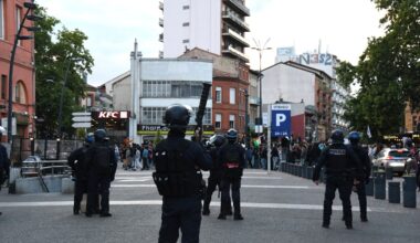 un très large périmètre interdit aux manifestations non déclarées
