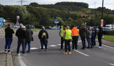 le rond-point de la Baigneuse bloqué par le mouvement "Bloquons tout"