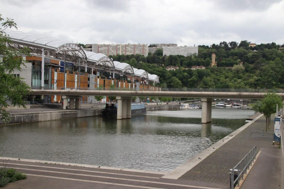 Un bassin pour se baigner dans la Saône à Lyon sera aménagé à Confluence pour 2027 : le détail des annonces de la Ville et la Métropole.