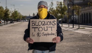 Des actions se préparent dans toute la France pour le mercredi 10 septembre sous la bannière « Bloquons tout », sur fond de rejet des classes dirigeantes attisé par les annonces budgétaires estivales de François Bayrou.