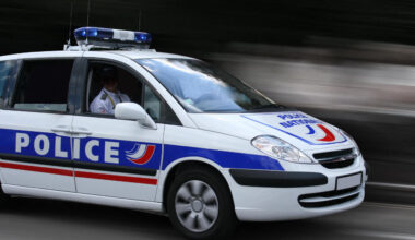 A Rouen, après une course-poursuite, l'homme de 22 ans se jette au sol pour échapper à la police