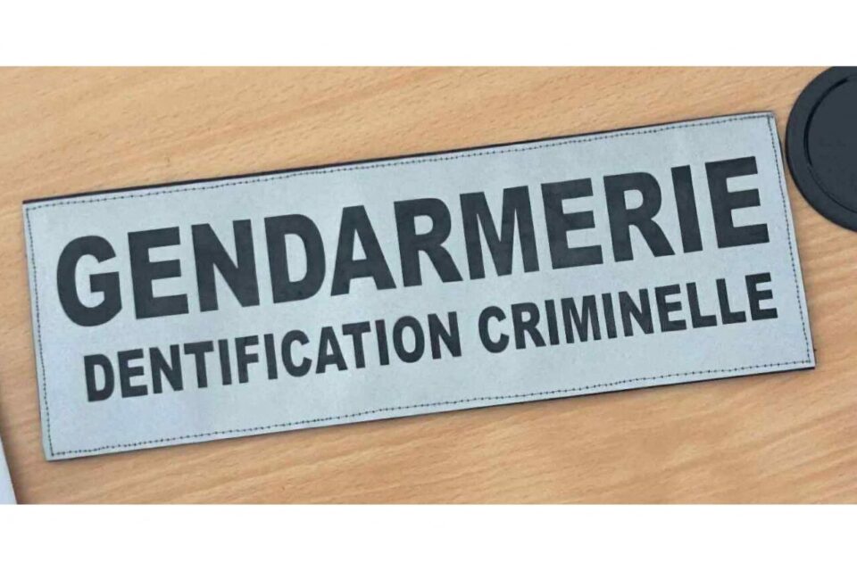 Après une commande sur Uniforces, un gendarme technicien de l'identification criminelle a reçu ce flocage 