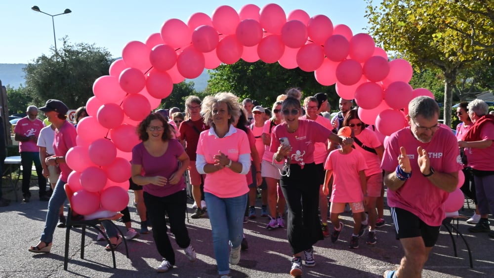 Pour Octobre rose, une action coordonnée contre le cancer du sein à Saint-Étienne-les-Orgues