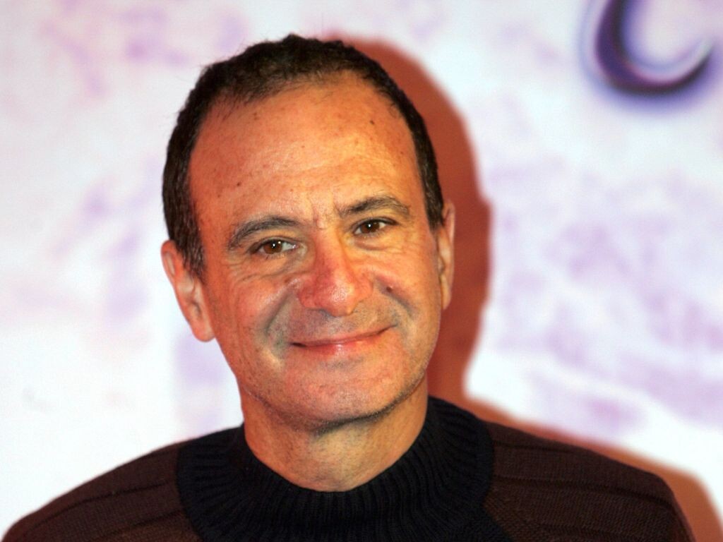 Accusé de viols et d'agressions sexuelles, le psychanalyste Gérard Miller placé en garde à vue à Paris