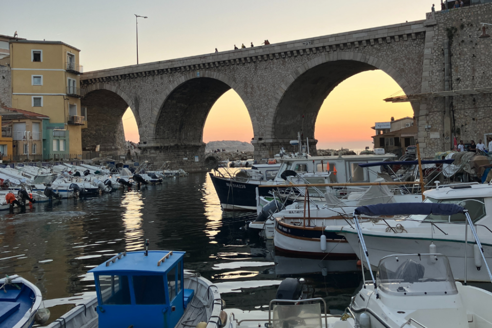 Le Vallon des Auffes (Marseille, 7e) est très prisé des touristes lors de la période estivale.