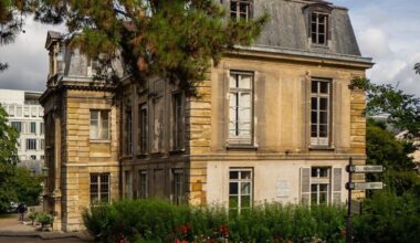 rare témoin du patrimoine royal au cœur du Jardin des Plantes, l'hôtel de Magny est en péril