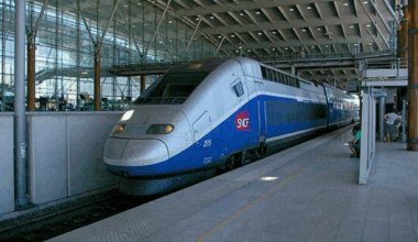 SNCF. Le TGV Marseille-Paris ne s’arrête pas à cette gare et doit faire demi-tour : "Une première"