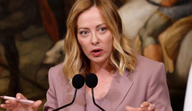 Giorgia Meloni espère l'arrivée d'un gouvernement conservateur en France