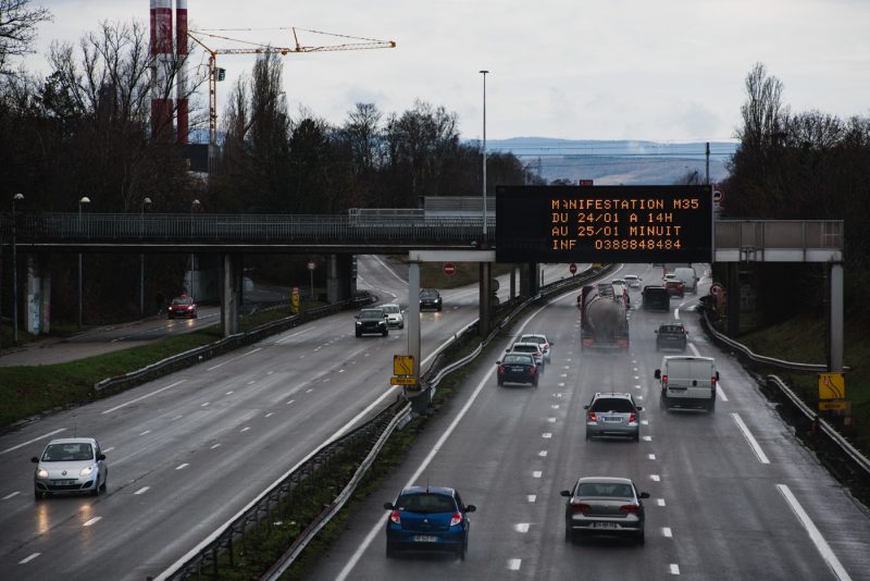 mobilisation agriculteurs blocage autoroute A35