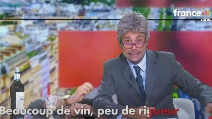 Bertrand Chameroy, ici grimé en Pascal Praud dans « C à vous » sur France 5 le 24 septembre 2025.
