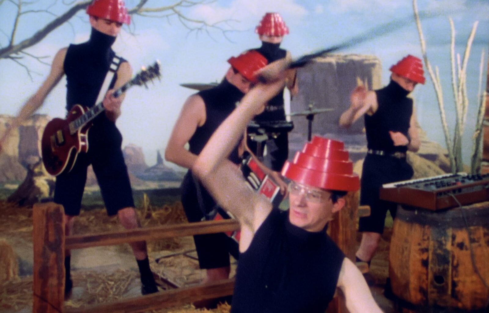 “Devo” sur Netflix, un doc pour tout comprendre au “groupe le plus incompris de la planète”
