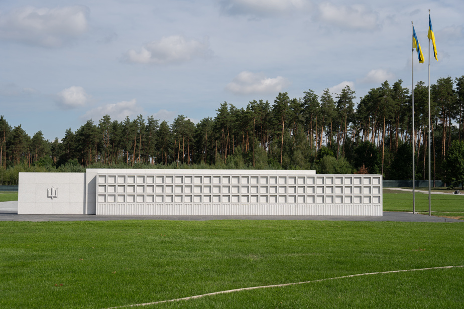 Le futur columbarium du cimetière militaire national ukrainien, dans la région de Hatne. 