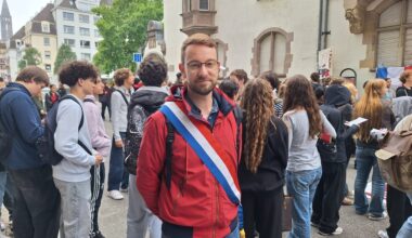 "Je suis là pour veiller que la police respecte la liberté de manifester"