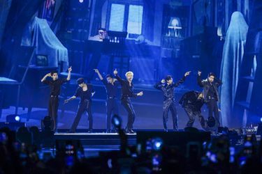 Le groupe ENHYPEN enchante l’Accor Arena pour son premier concert parisien, le 3 septembre 2025.