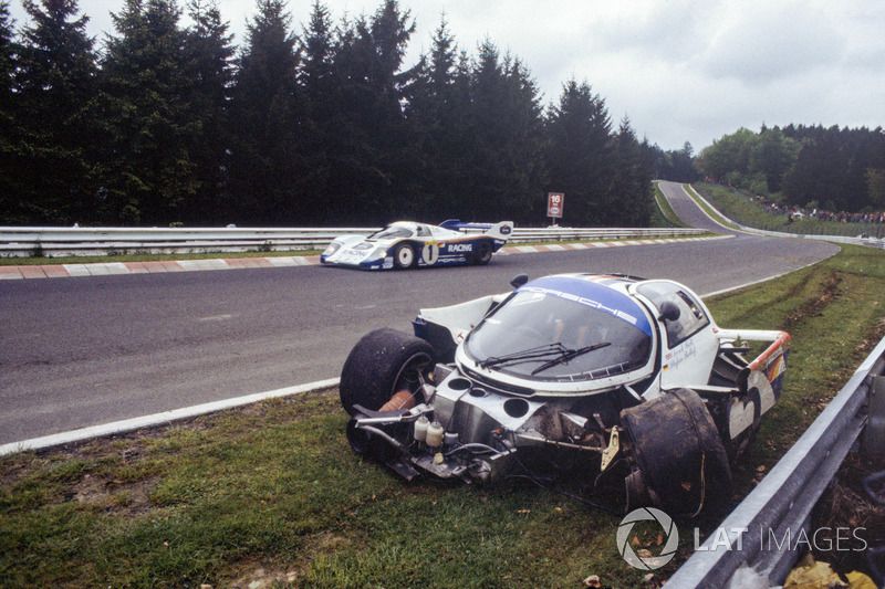 La Porsche 956 accidentée de Stefan Bellof. 