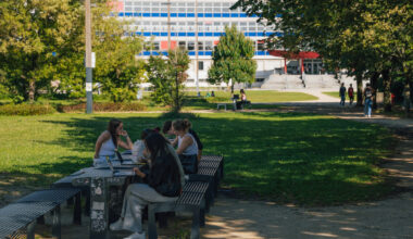 Etudiants campus esplanade 2