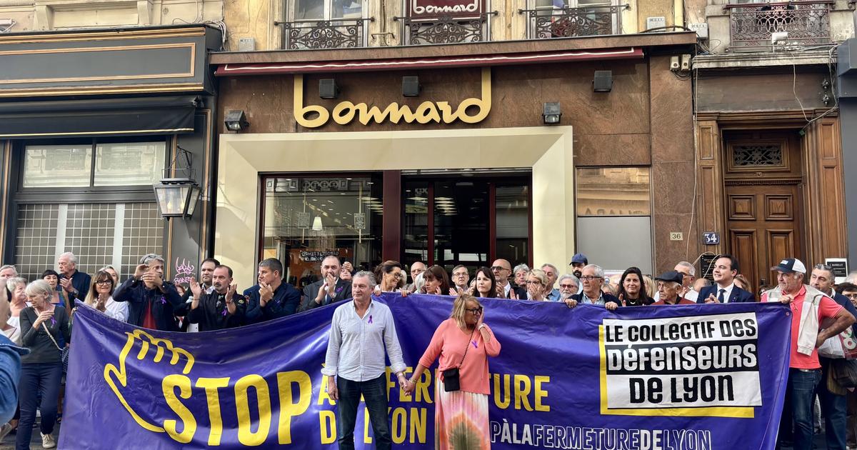 À Lyon, un collectif de commerçants manifeste pour soutenir une charcuterie centenaire menacée de fermeture