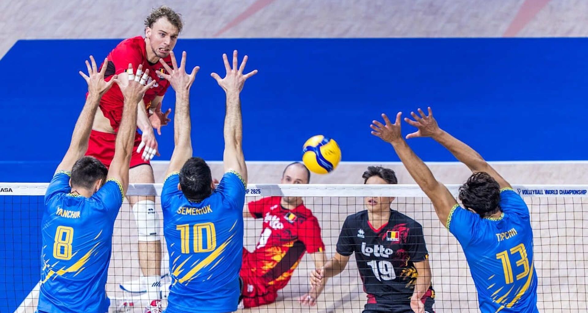 Mondial de Volley : les Red Dragons entament leur tournoi par un succès crucial contre l'Ukraine