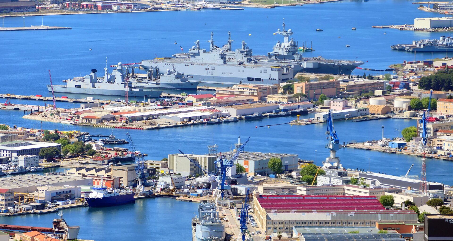 De nouvelles infrastructures portuaires dédiées au PA-NG dans la base navale de Toulon