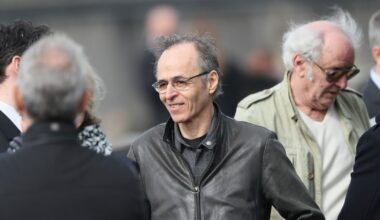 Pas la folie des grandeurs ! Jean-Jacques Goldman en vacances dans un Club Med de Charente-Maritime