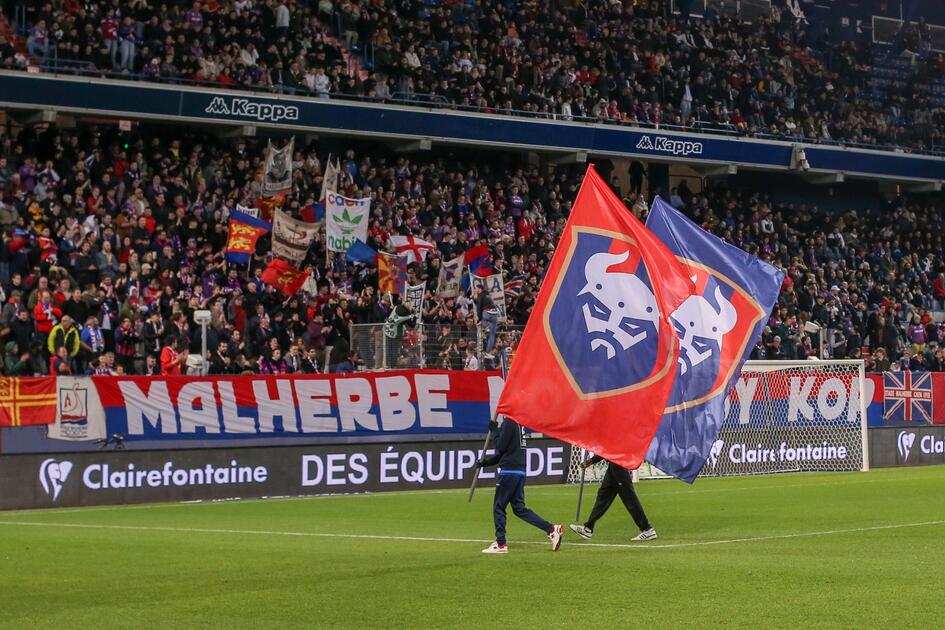 Football - National - Le classement - Rouen prend les commandes - Sports Infos - Ski